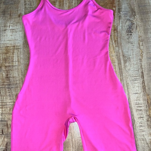 Vibrant Pink Sleeveless Romper - Picture 4 of 4